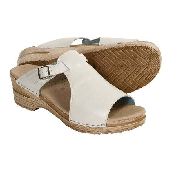 Sanitas sandals top