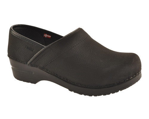 Resole sanita clogs cheap